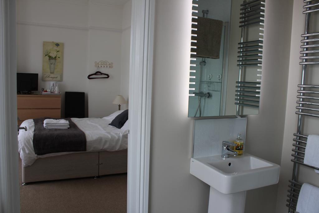 The Westby Bed & Breakfast Bournemouth Exterior photo