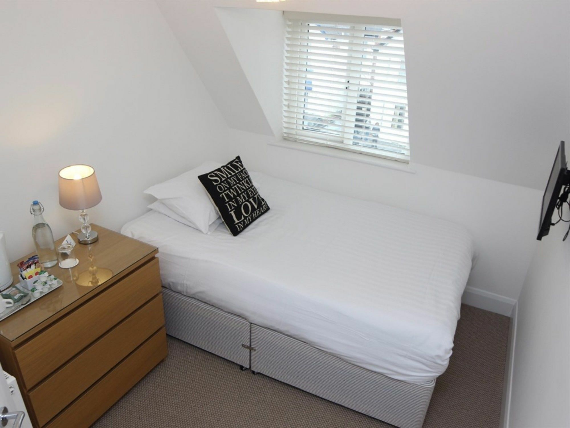 The Westby Bed & Breakfast Bournemouth Exterior photo